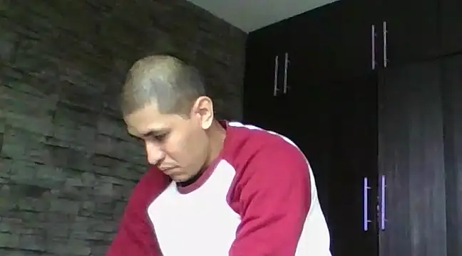 Snapshot of Sexylatin64 chatting on March 5, 2:34 pm Sexylatin64 online show from March 5, 2:34 pm