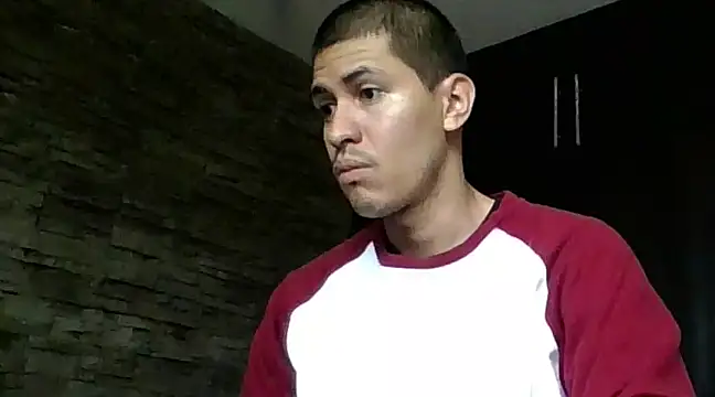 Snapshot of Sexylatin64 chatting on December 22, 12:27 pm Sexylatin64 online show from December 22, 12:27 pm