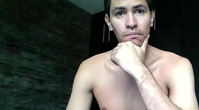 Snapshot of Sexylatin64 chatting on January 3, 12:41 pm Sexylatin64 online show from January 3, 12:41 pm