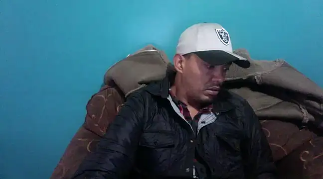 Snapshot of TUMORENO1 chatting on January 17, 10:27 pm TUMORENO1 online show from January 17, 10:27 pm