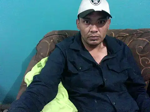 Snapshot of TUMORENO1 chatting on October 7, 2:59 am TUMORENO1 online show from October 7, 2:59 am