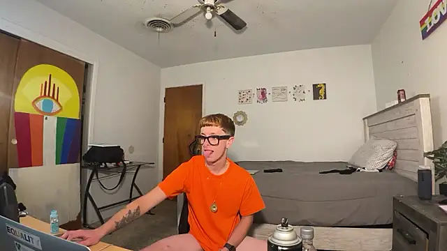 twentywithafelonyy online show from October 31, 3:59 pm