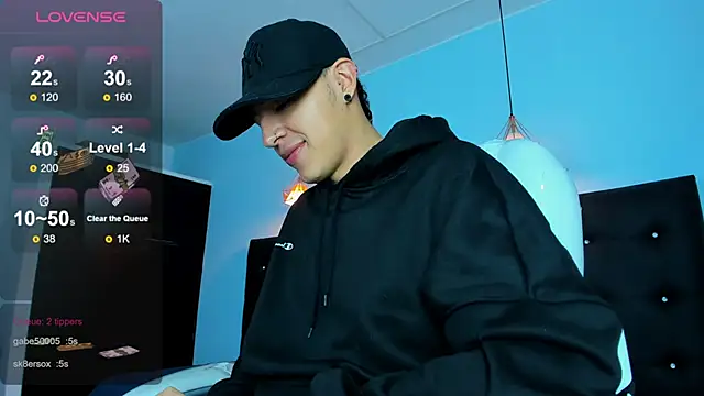 Lobo 17  online show from November 29, 4:03 am