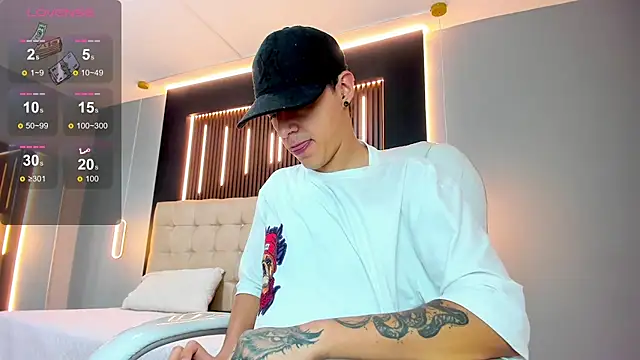 Lobo 17  online show from April 25, 3:42 am