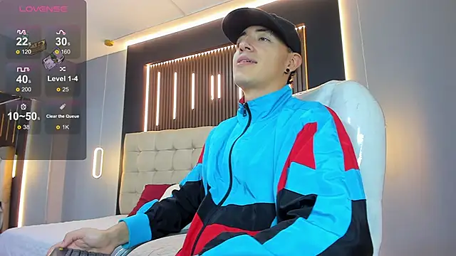 Lobo 17  online show from March 19, 3:43 am