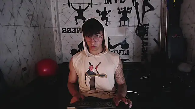 Snapshot of Andy_Joy_ chatting on October 3, 11:59 am Andy Joy online show from October 3, 11:59 am