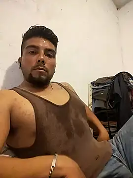alfredyy55 online show from September 21, 1:39 am