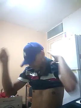 Snapshot of _Dmente_ chatting on October 27, 11:34 am  Dmente  online show from October 27, 11:34 am