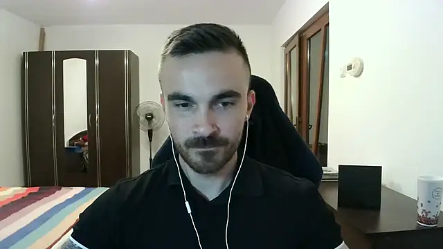 Snapshot of mu5clemania2 chatting on October 31, 4:32 pm mu5clemania2 online show from October 31, 4:32 pm