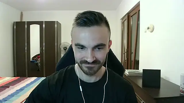 Snapshot of mu5clemania2 chatting on November 1, 4:55 pm mu5clemania2 online show from November 1, 4:55 pm