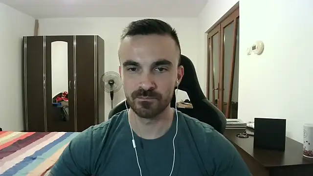 Snapshot of mu5clemania2 chatting on October 16, 5:54 pm mu5clemania2 online show from October 16, 5:54 pm