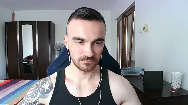 Snapshot of mu5clemania2 chatting on October 26, 7:43 am mu5clemania2 online show from October 26, 7:43 am