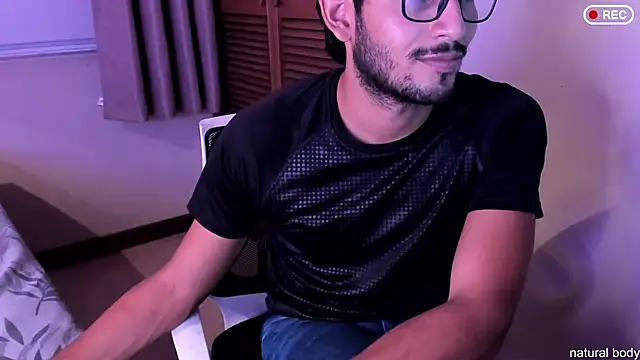 Nicholasrodrii online show from October 27, 12:13 am