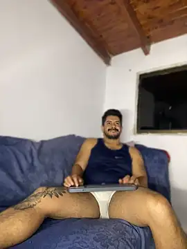 AndresSmith   online show from April 8, 8:58 am