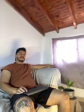 AndresSmith   online show from April 28, 4:33 pm