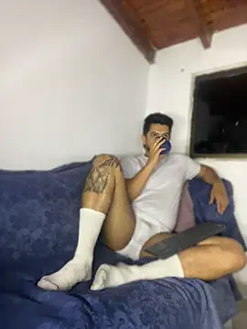 AndresSmith   online show from April 9, 8:20 am