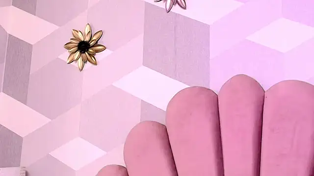 KylieMonnett online show from March 12, 3:14 am