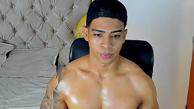 Snapshot of Andrew_wolf7 chatting on September 30, 3:37 pm Andrew wolf7 online show from September 30, 3:37 pm
