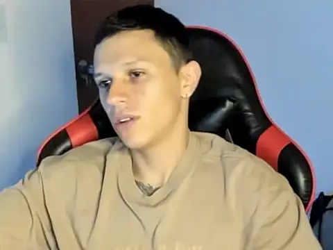 goodboy69l online show from April 28, 10:36 pm