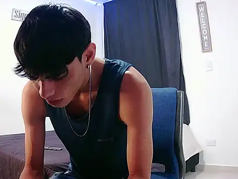 harrytomson 1 online show from November 2, 4:28 am