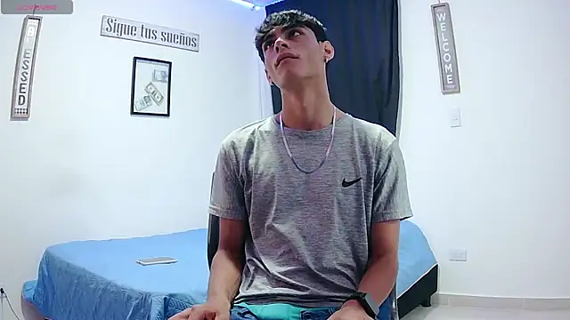 harrytomson 1 online show from October 18, 11:53 pm