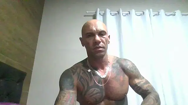 Arc8njoblack online show from April 23, 4:50 am