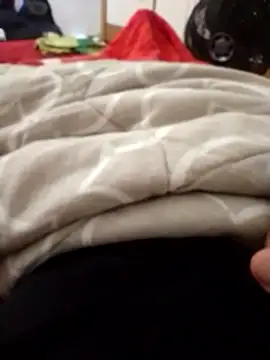 jhondivulga18 online show from April 14, 9:42 am