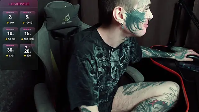 lonelycrystal online show from November 6, 8:34 pm