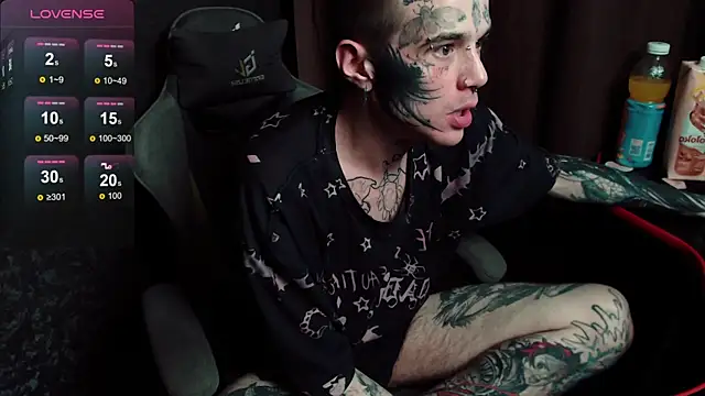 lonelycrystal online show from October 30, 10:33 pm