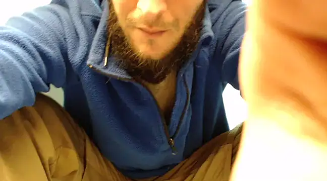 Snapshot of hardbigcock16 chatting on February 20, 7:01 am hardbigcock16 online show from February 20, 7:01 am