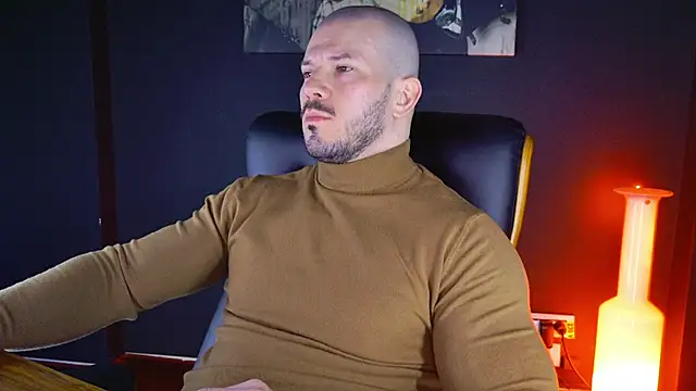 Snapshot of AngeloEric chatting on January 22, 4:55 am AngeloEric online show from January 22, 4:55 am