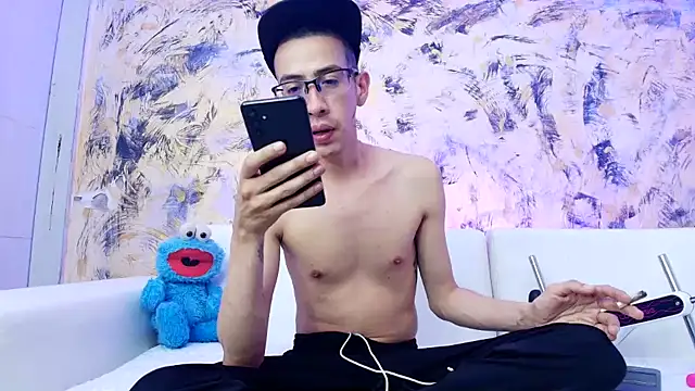 Snapshot of Pipe_Rudecatt chatting on September 24, 7:34 pm Pipe Rudecatt online show from September 24, 7:34 pm
