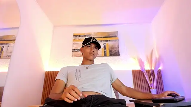 zander 2120 online show from May 8, 1:33 pm