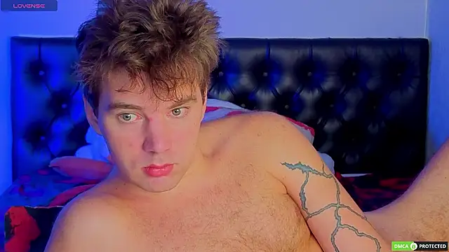 ArthurWhitee online show from February 28, 3:16 am