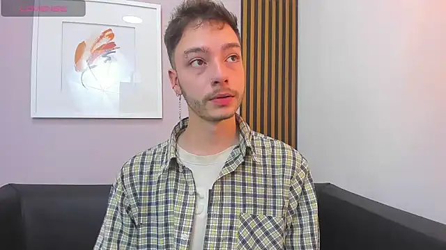 Snapshot of noah_ricci chatting on December 3, 12:05 pm noah ricci online show from December 3, 12:05 pm