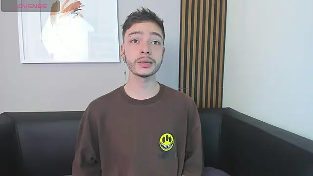Snapshot of noah_ricci chatting on December 5, 12:11 pm noah ricci online show from December 5, 12:11 pm