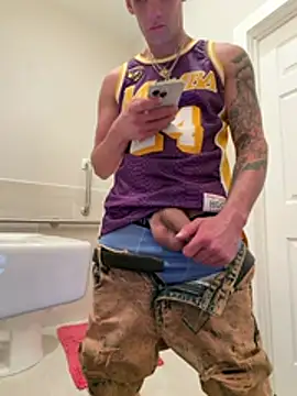 PeytonJohnn online show from March 10, 8:09 am