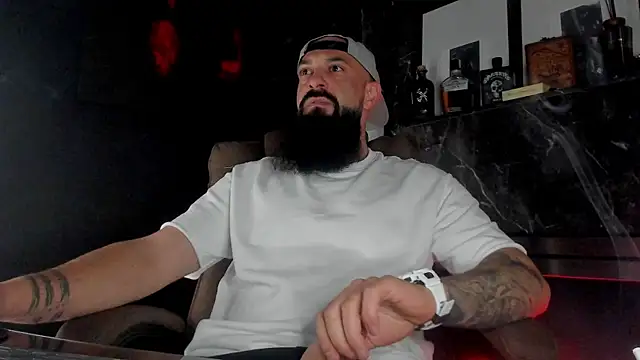 Snapshot of axxelrich_ chatting on October 23, 4:27 am axxelrich online show from October 23, 4:27 am