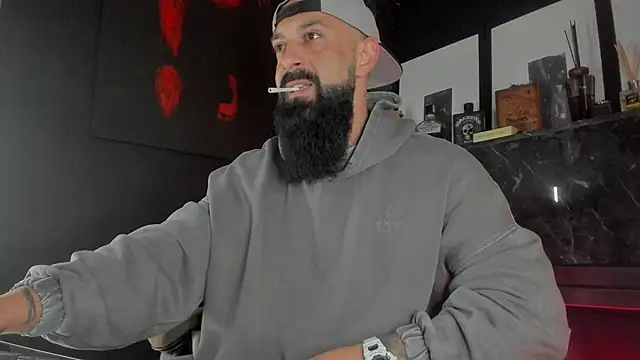 Snapshot of axxelrich_ chatting on October 21, 4:04 am axxelrich online show from October 21, 4:04 am