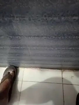 kunalmishra2003 online show from December 18, 2:51 am