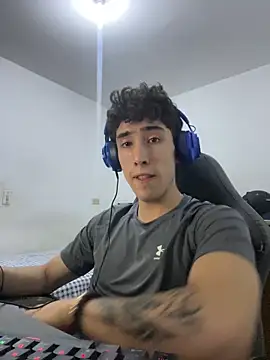 gojo satoru 18 online show from February 19, 12:40 am