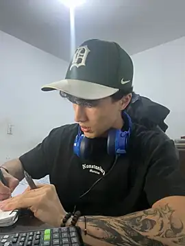 gojo satoru 18 online show from April 30, 12:28 am