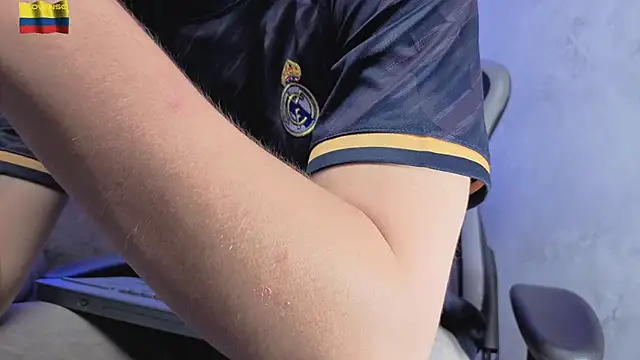 Yeiko Romero  online show from April 15, 8:09 pm