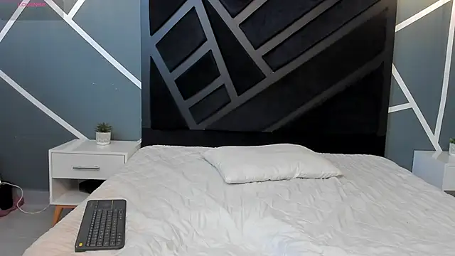 Snapshot of Yeiko_Romero_ chatting on January 24, 5:11 pm Yeiko Romero online show from January 24, 5:11 pm