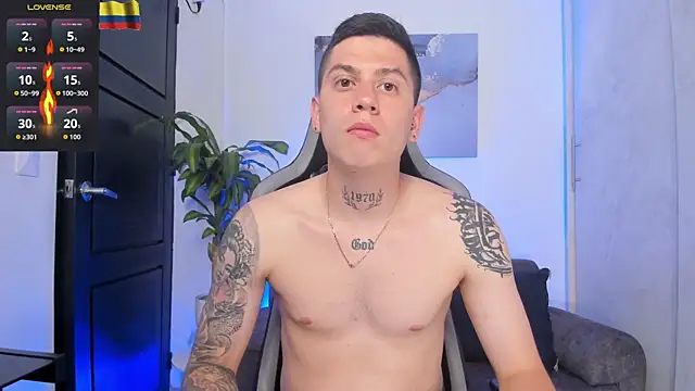 Snapshot of Yeiko_Romero_ chatting on October 30, 7:15 pm Yeiko Romero online show from October 30, 7:15 pm