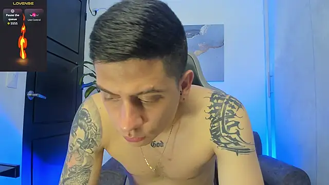 Snapshot of Yeiko_Romero_ chatting on October 14, 9:38 am Yeiko Romero online show from October 14, 9:38 am