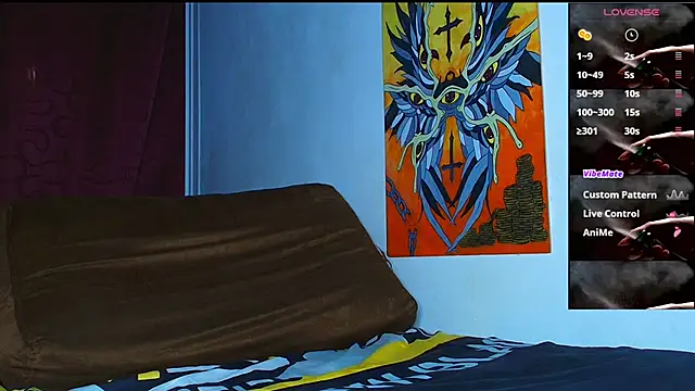 Snapshot of Thomass00 chatting on October 27, 12:35 am Thomass00 online show from October 27, 12:35 am