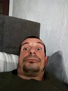 fransis4561 online show from April 12, 12:17 pm