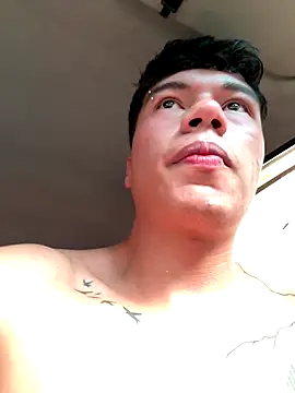 Snapshot of Logan_smith1 chatting on September 14, 7:38 pm Logan smith1 online show from September 14, 7:38 pm