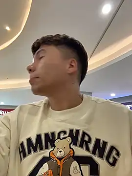 Logan smith1 online show from March 13, 9:32 pm